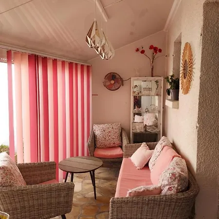 ホームステイ Et Salle De Bain Privee マルセイヤン